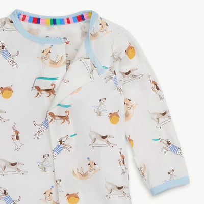 Magnetic Me Modal Footie: Howlarious