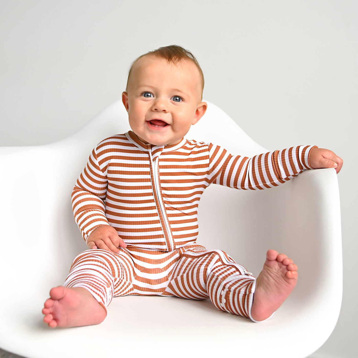 Gigi and Max Ribbed Zip Sleeper: Chase Brown