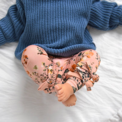 Gigi and Max Bow Leggings: Flora Light Pink
