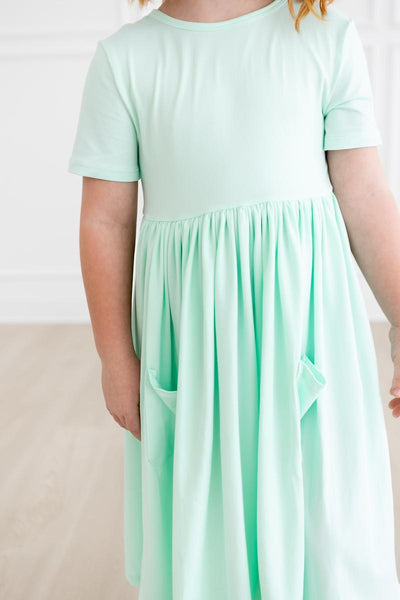 Mila & Rose:  Pastel Green S/S Pocket Twirl Dress SHIPS SEPARATELY