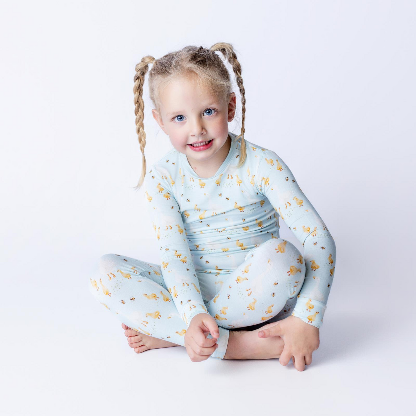 Kickee Pants Pajama Set: Spring Sky Feeding Ducks