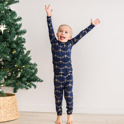 Kickee Pants Long Sleeve Pajama Set: Winter Garland