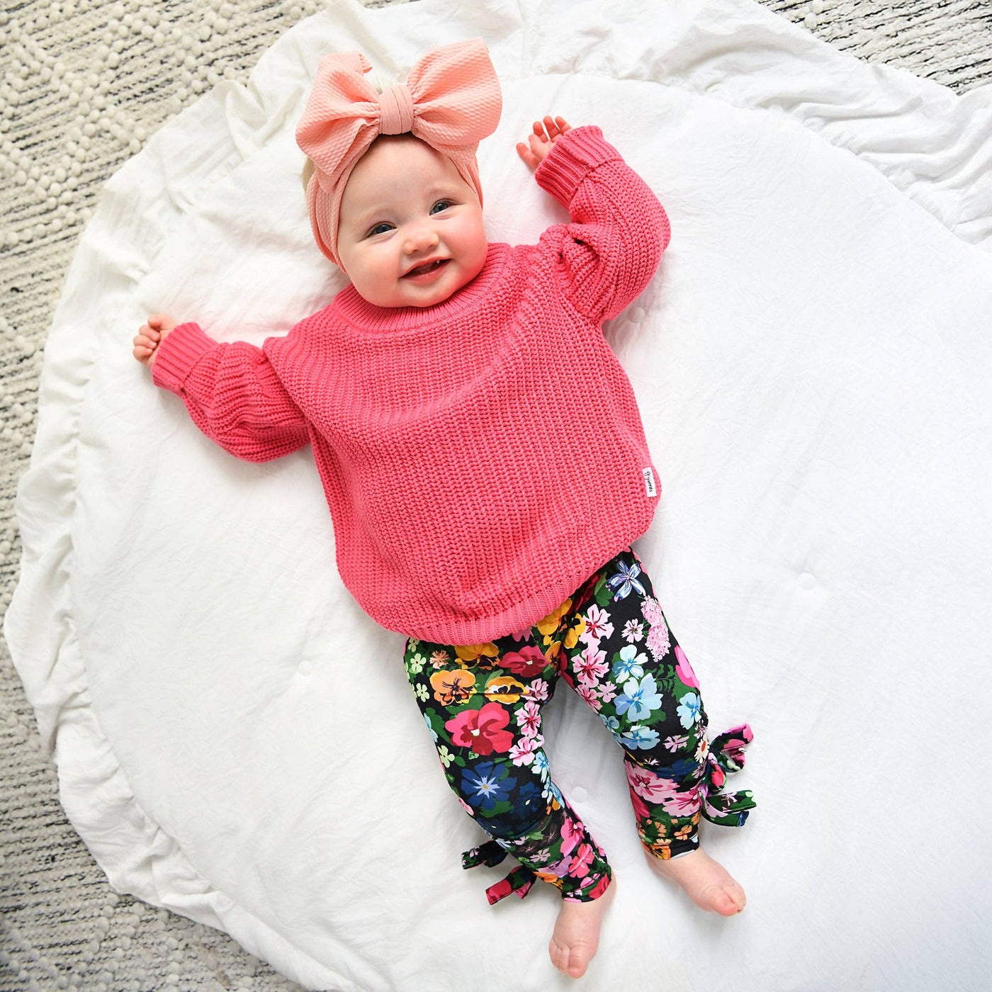 Gigi and Max Bow Leggings: Cassandra