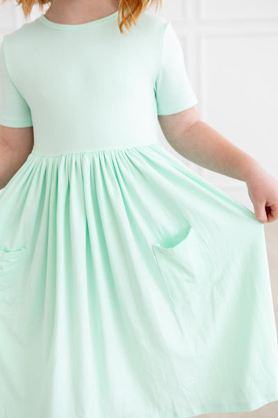 Mila & Rose:  Pastel Green S/S Pocket Twirl Dress SHIPS SEPARATELY