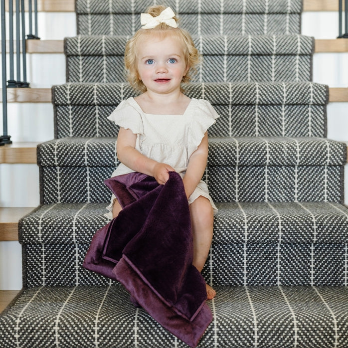 Saranoni Lush Mini Blanket: Aubergine