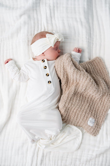 Lou Lou and Company Chenille Blanket: Oatmeal
