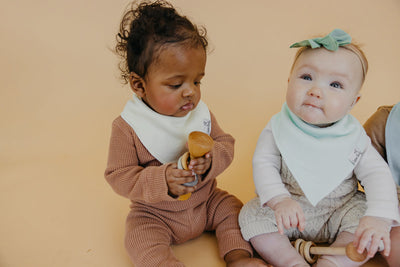 Copper Pearl Bandana Bib Set: Bennie