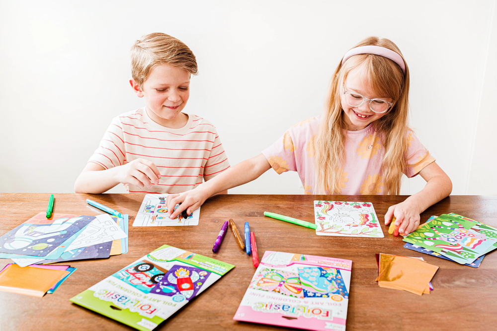 OOLY Foil-tastic Foil Art Kit: Awesome Animals