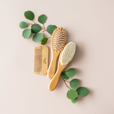 Kyte Baby: 3-Piece Bamboo Hairbrush Set
