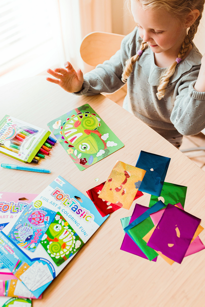 OOLY Foil-tastic Foil Art Kit: Awesome Animals