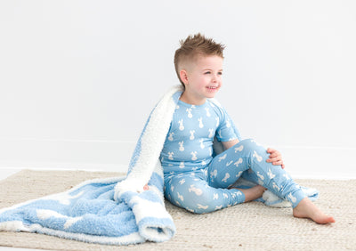 Birdie Bean Toddler Microfiber Blanket: Blue Bunny