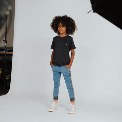 RAGS Essentials Short Sleeve Chest Pocket Rounded Kids Tee: Phantom